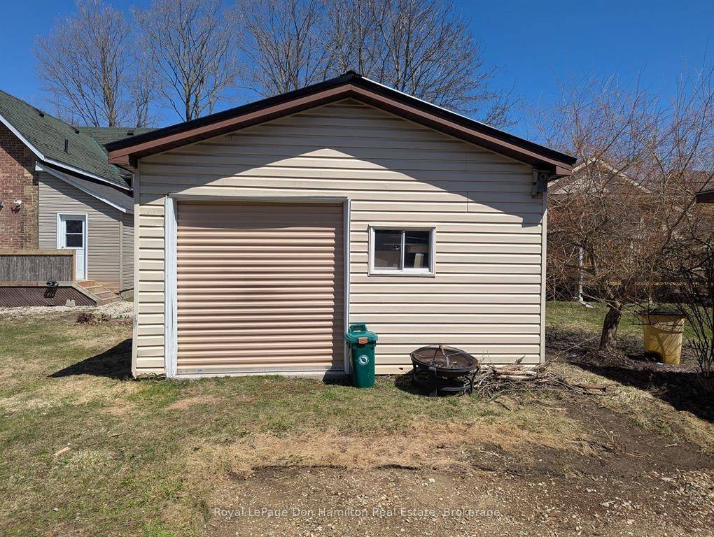 63 John ST W, Minto, ON N0G 1Z0