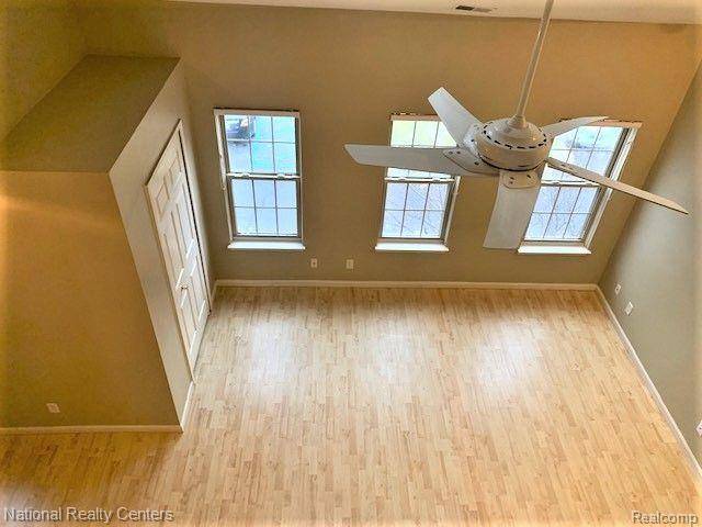 29411 GLEN OAKS BLVD E, Farmington Hills, MI 48334