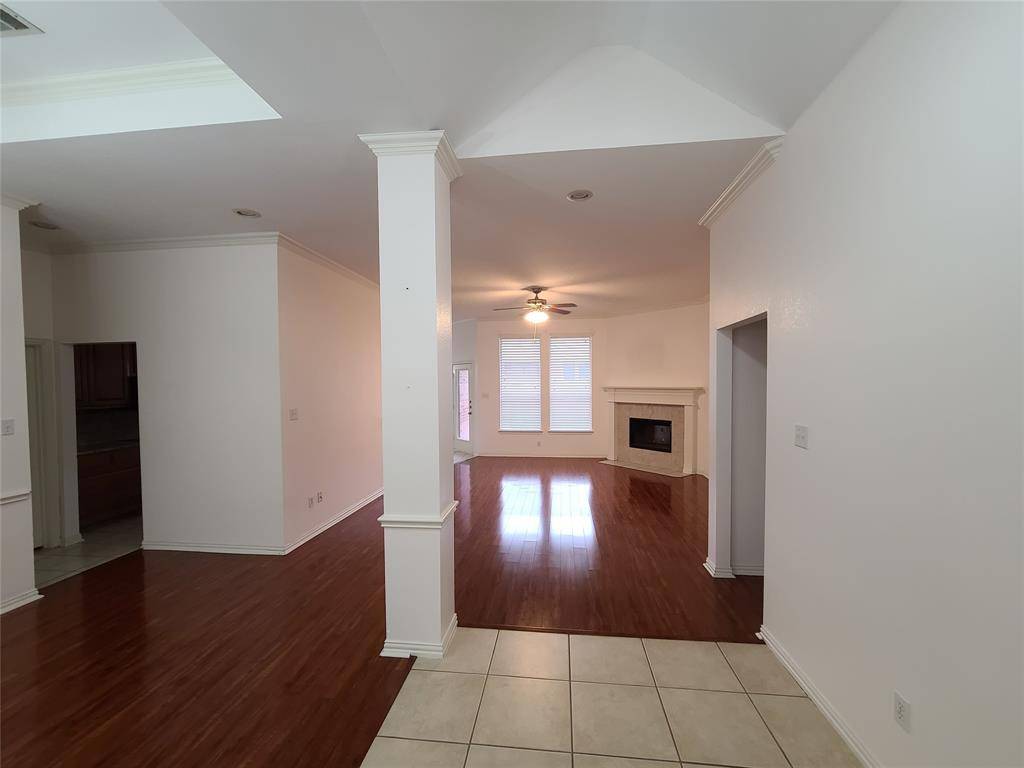 622 Manchester Drive, Mansfield, TX 76063