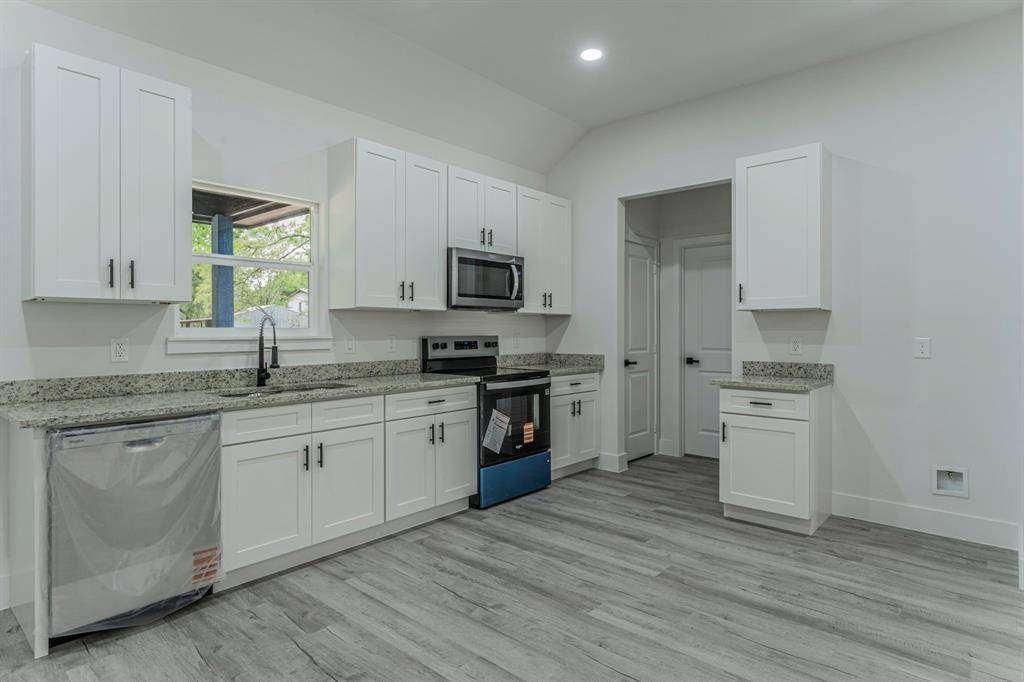 101 Bayside Drive, Malakoff, TX 75148