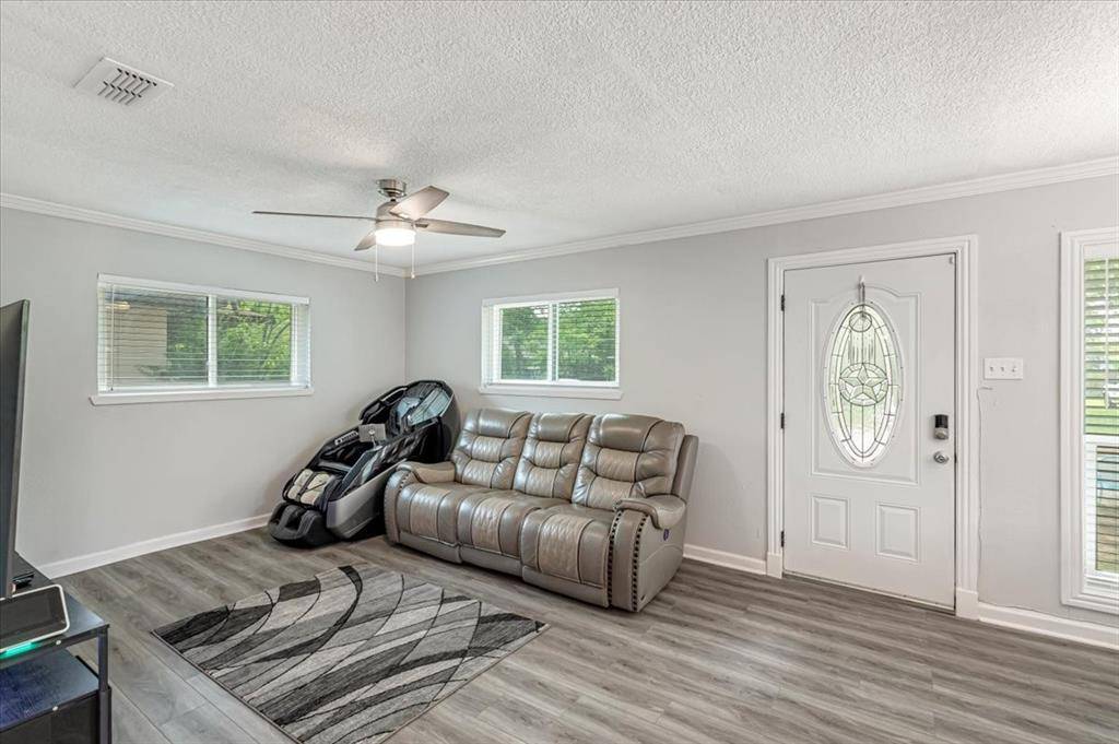 713 Bailey Street, Denton, TX 76205