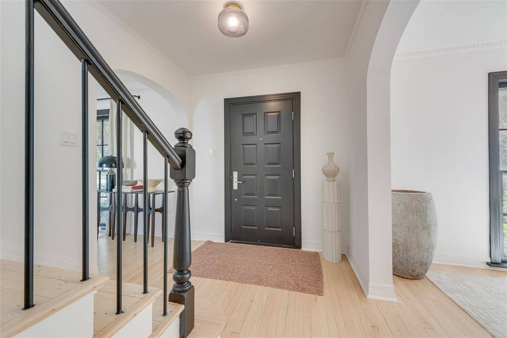 6511 Gaston Avenue, Dallas, TX 75214