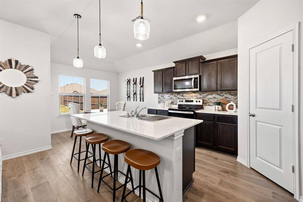 6524 Shoreline Lane, Princeton, TX 75407