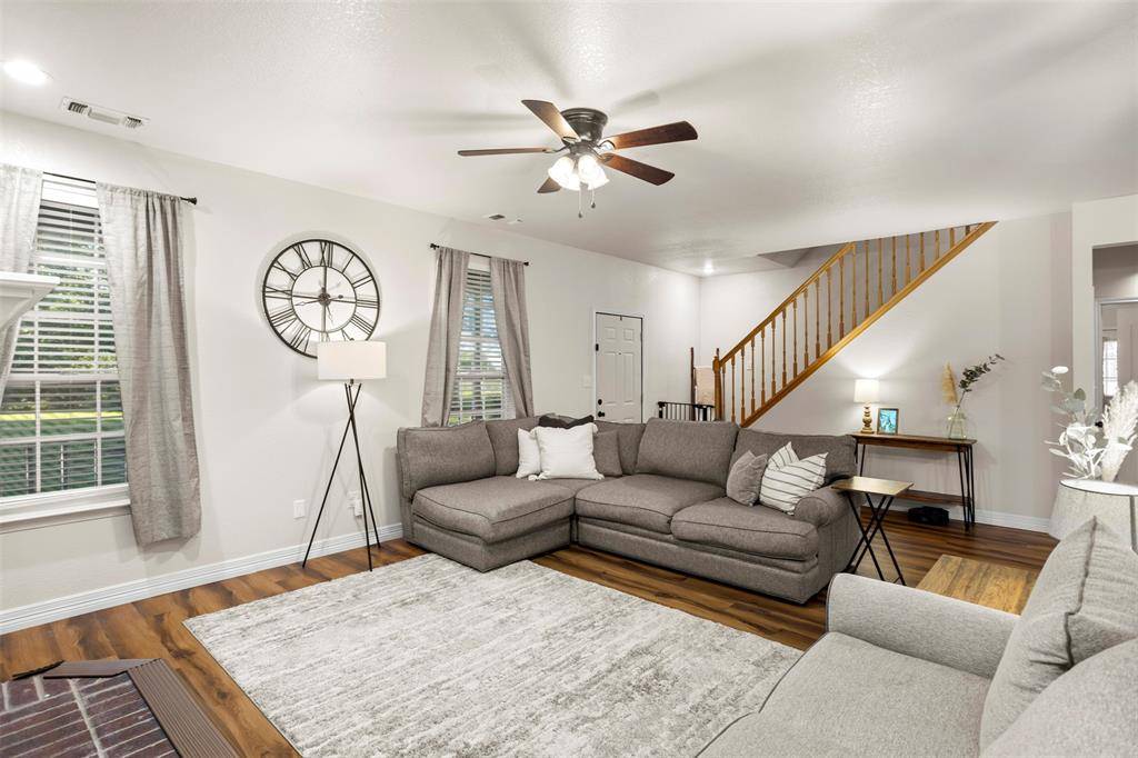 3441 Fm 66, Waxahachie, TX 75167