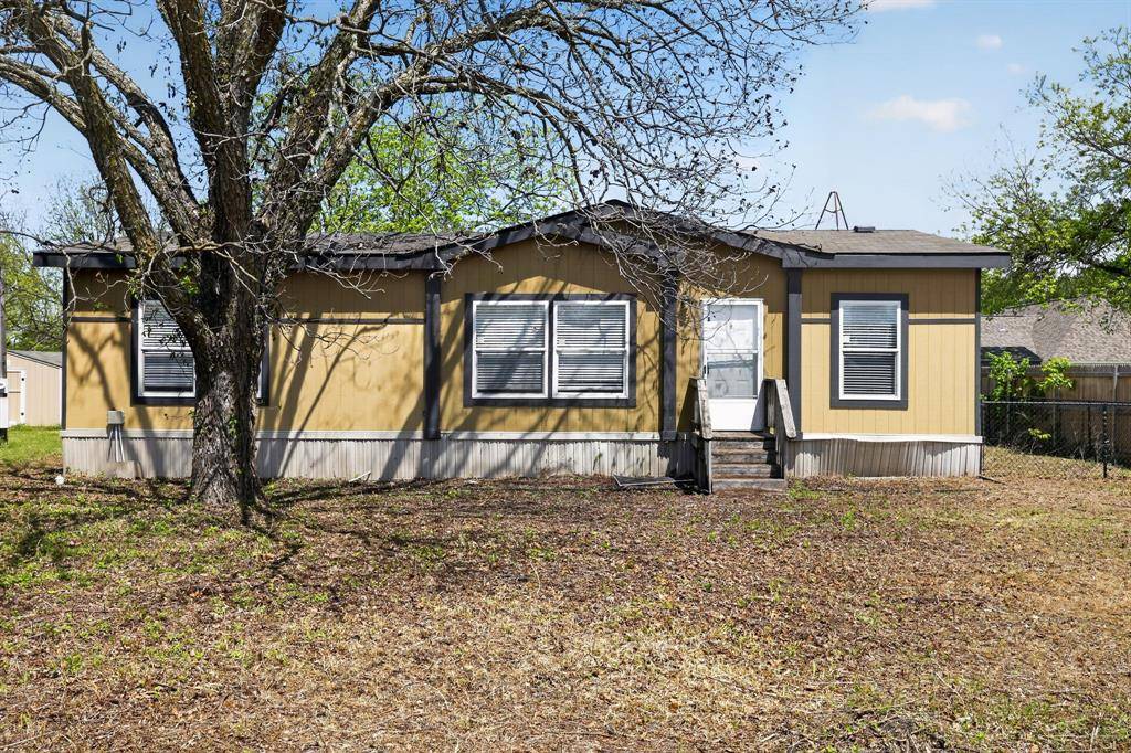 12629 County Road 1054, Farmersville, TX 75442