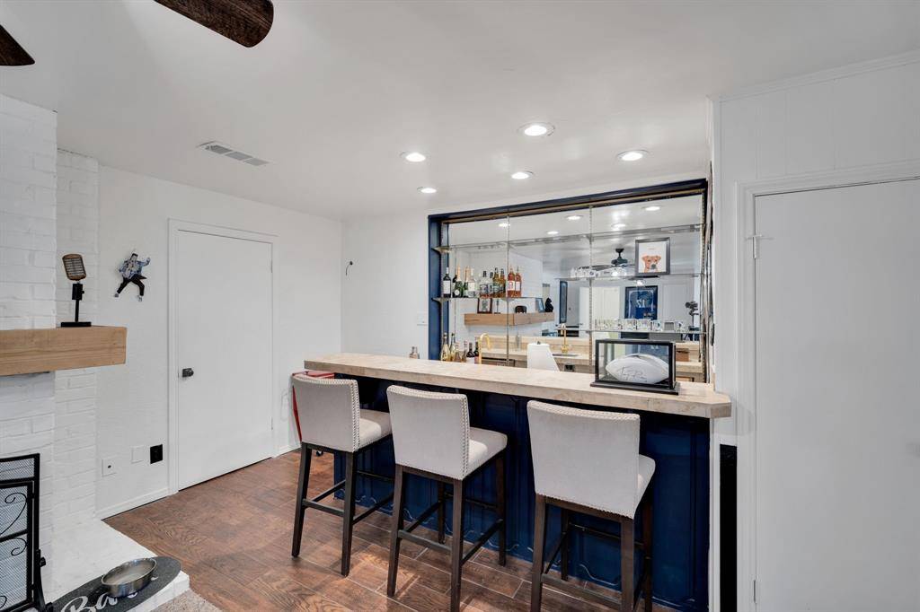 505 Highwoods Trail, Fort Worth, TX 76112