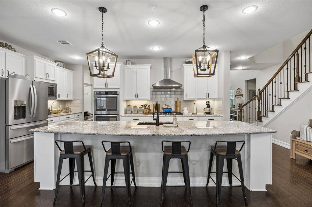 913 Basket Willow Terrace, Fort Worth, TX 76052