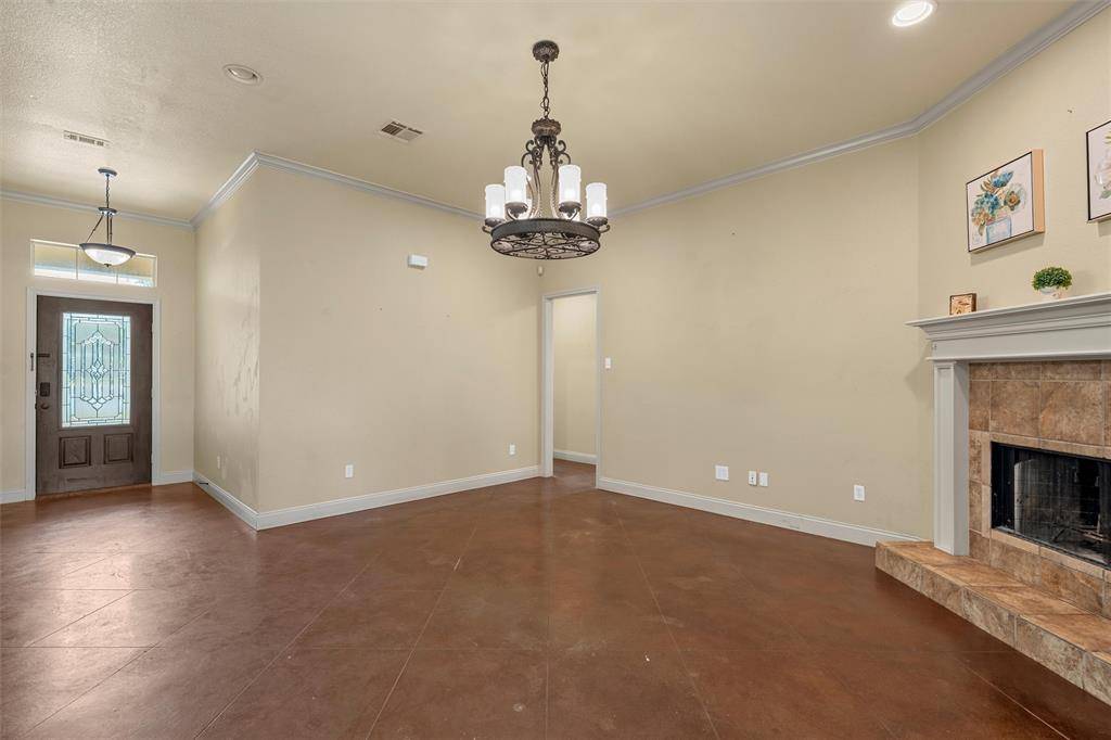 2524 Riders Way, Waco, TX 76712