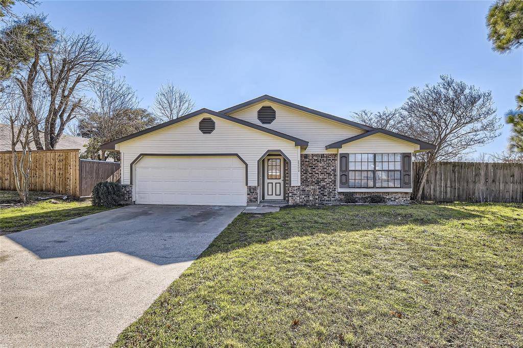 2200 Sequoia Lane, Bedford, TX 76021