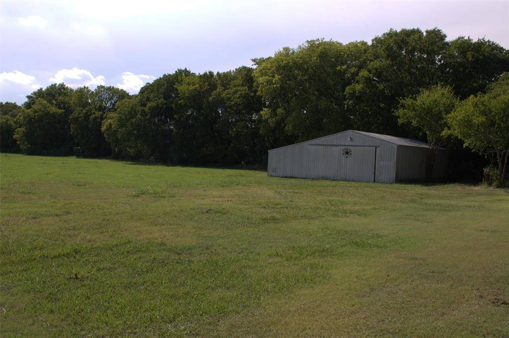 2300 W Main Street, Lancaster, TX 75146