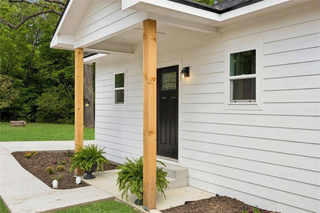 951 S Trade Days Boulevard, Canton, TX 75103