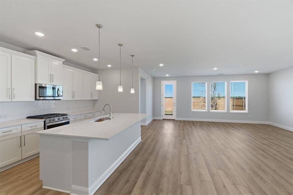 2020 Beeflower Street, Celina, TX 75009