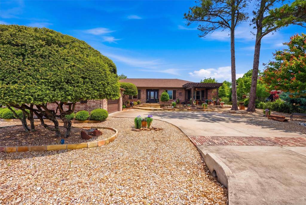 4016 CRESCENT Drive, De Cordova, TX 76049