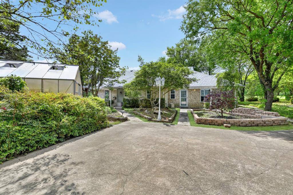 320 Cedar Hill Circle, Lowry Crossing, TX 75407