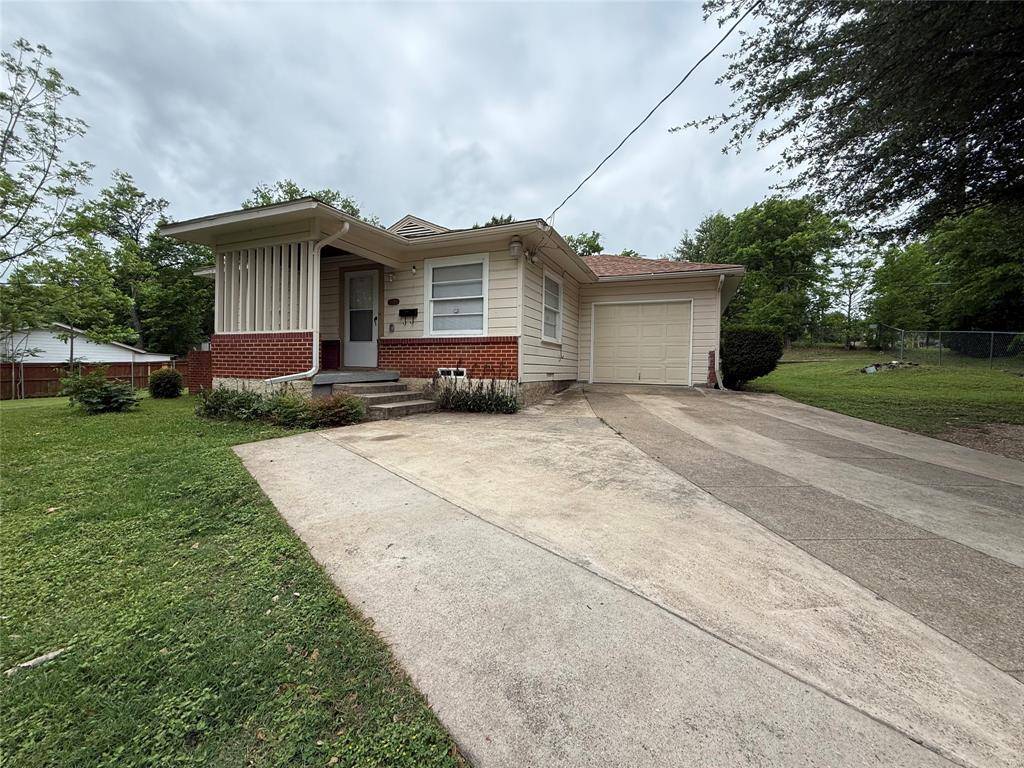 3205 Elva Avenue, Dallas, TX 75227