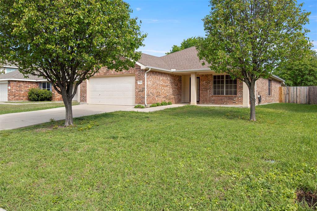 536 Del Mar Drive, Ponder, TX 76259