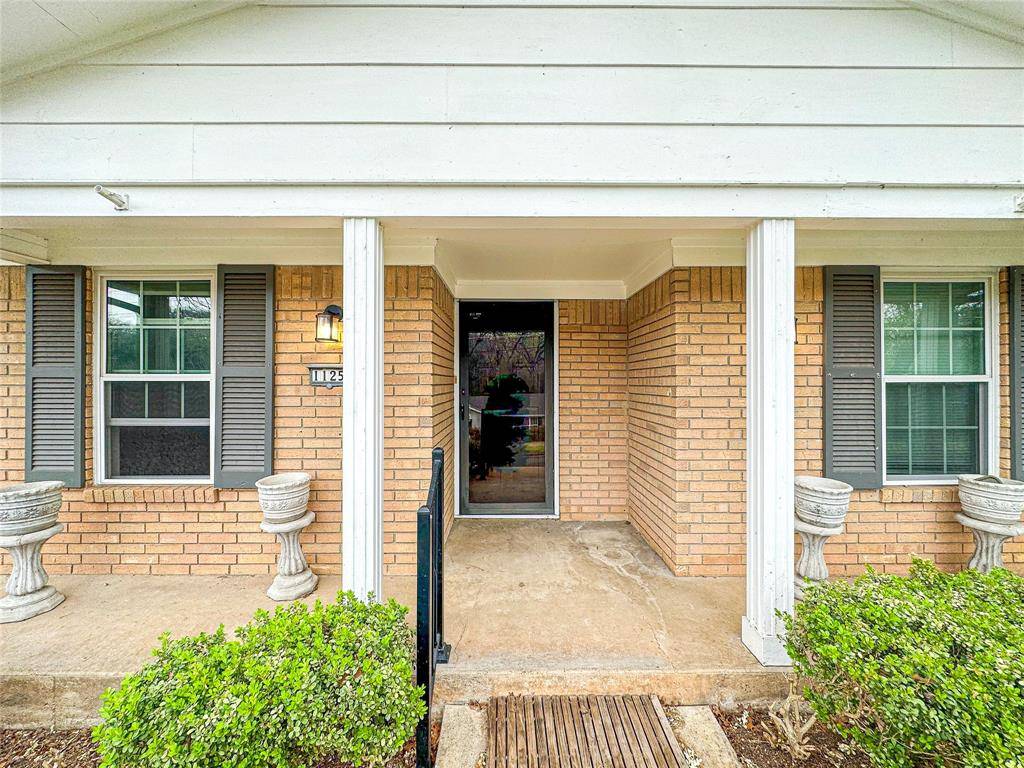 1125 Wedgewood Drive, Woodway, TX 76712