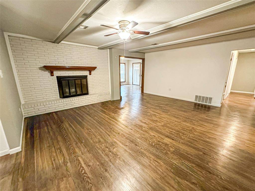 1125 Wedgewood Drive, Woodway, TX 76712