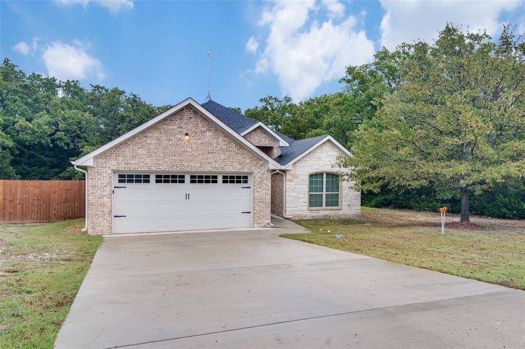 2734 Waters Edge, Quinlan, TX 75474