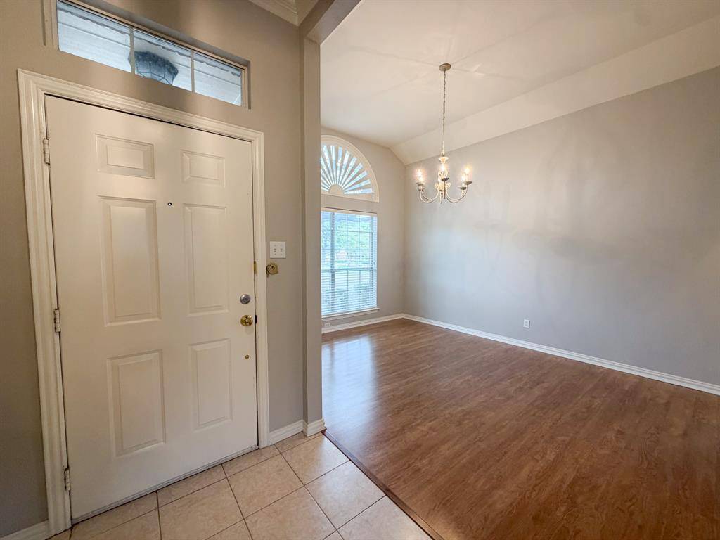 310 Iroquois Lane, Waxahachie, TX 75165