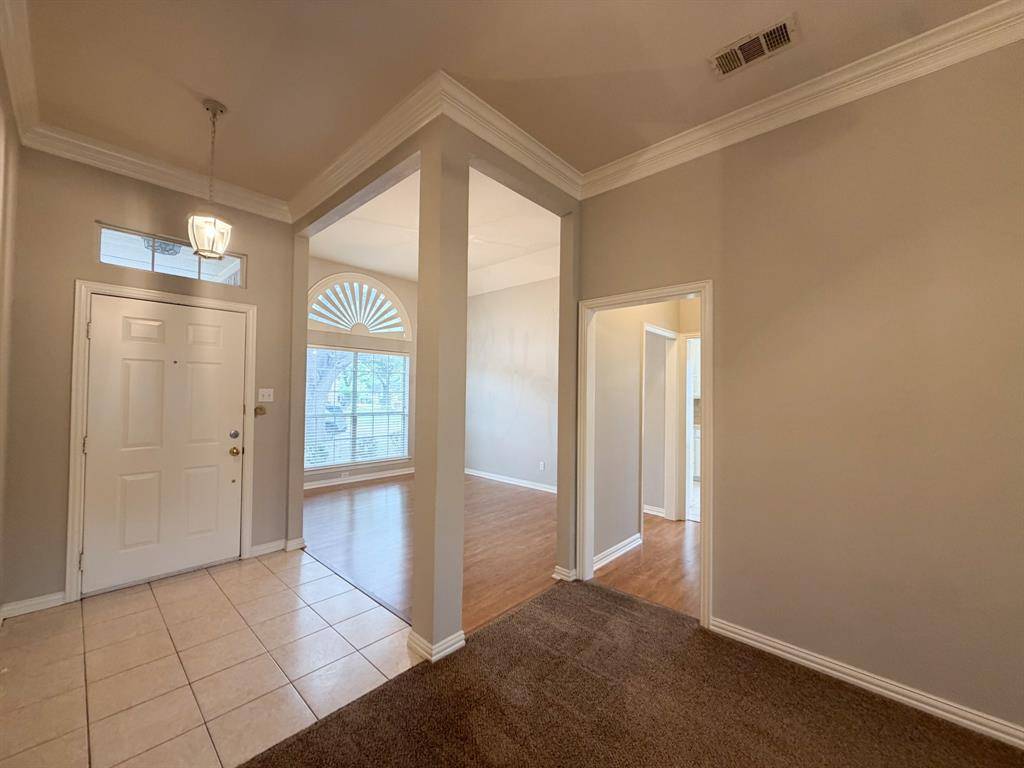 310 Iroquois Lane, Waxahachie, TX 75165