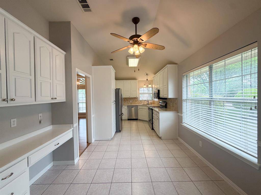 310 Iroquois Lane, Waxahachie, TX 75165