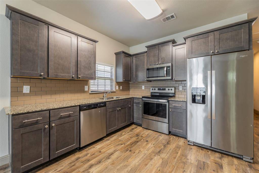 509 Eureka Street #100, Weatherford, TX 76086