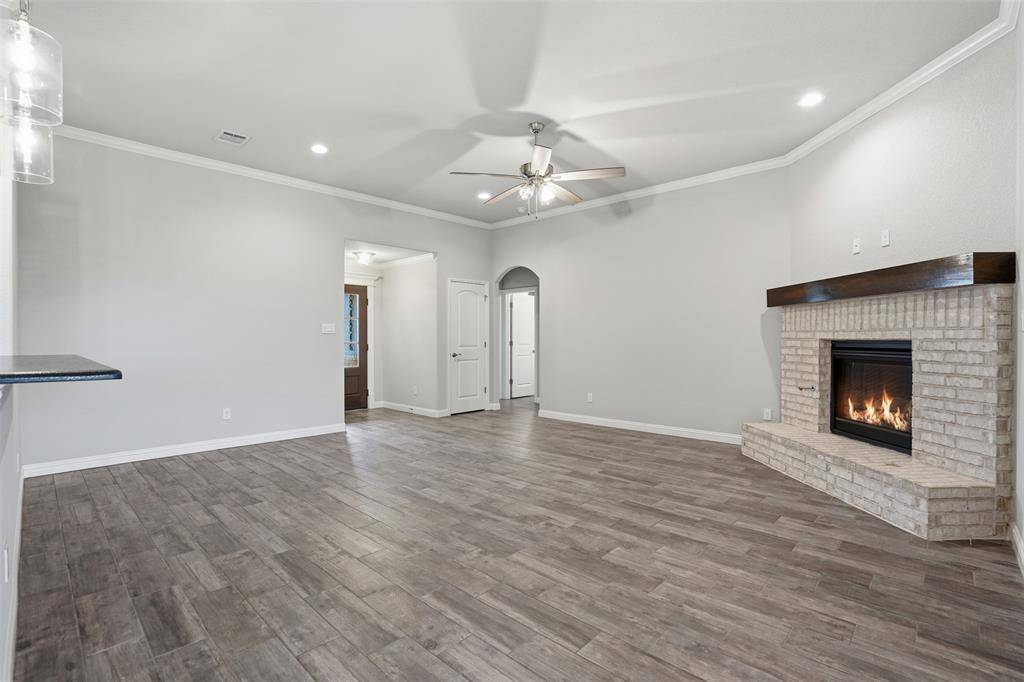 11828 Serval Street, Godley, TX 76044