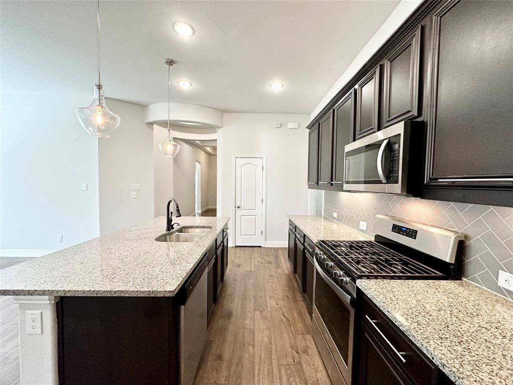 1556 Kessler Drive, Forney, TX 75126