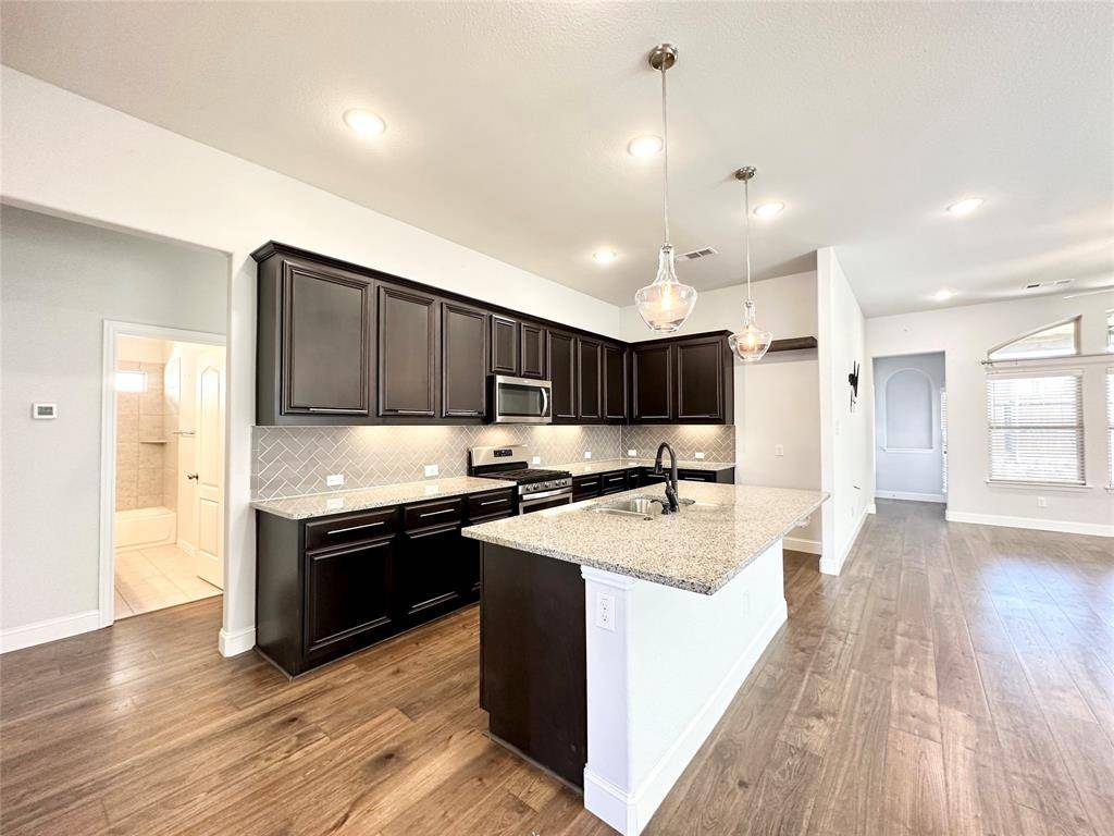 1556 Kessler Drive, Forney, TX 75126