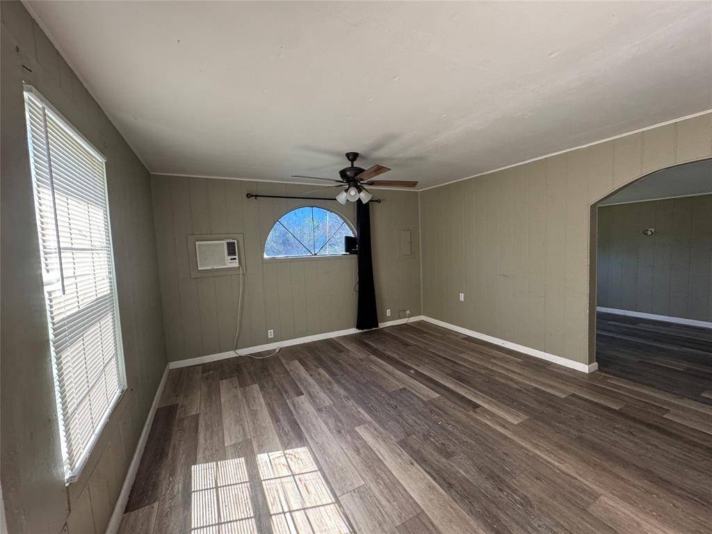 202 W Tarrant Street, Cumby, TX 75433