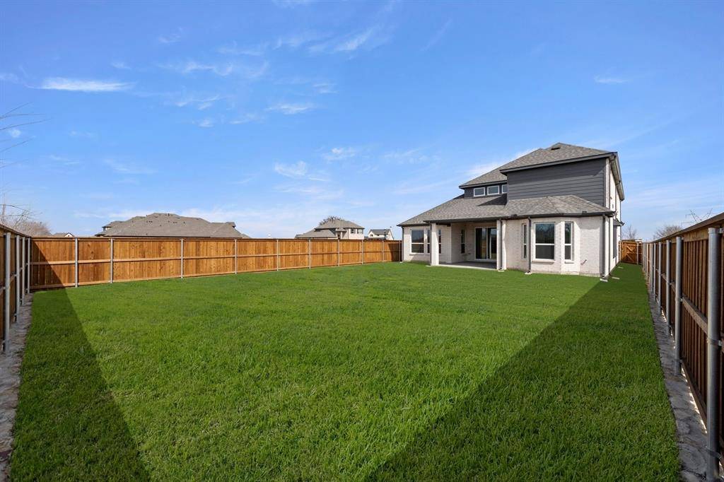 1406 Village Trail, Lucas, TX 75098