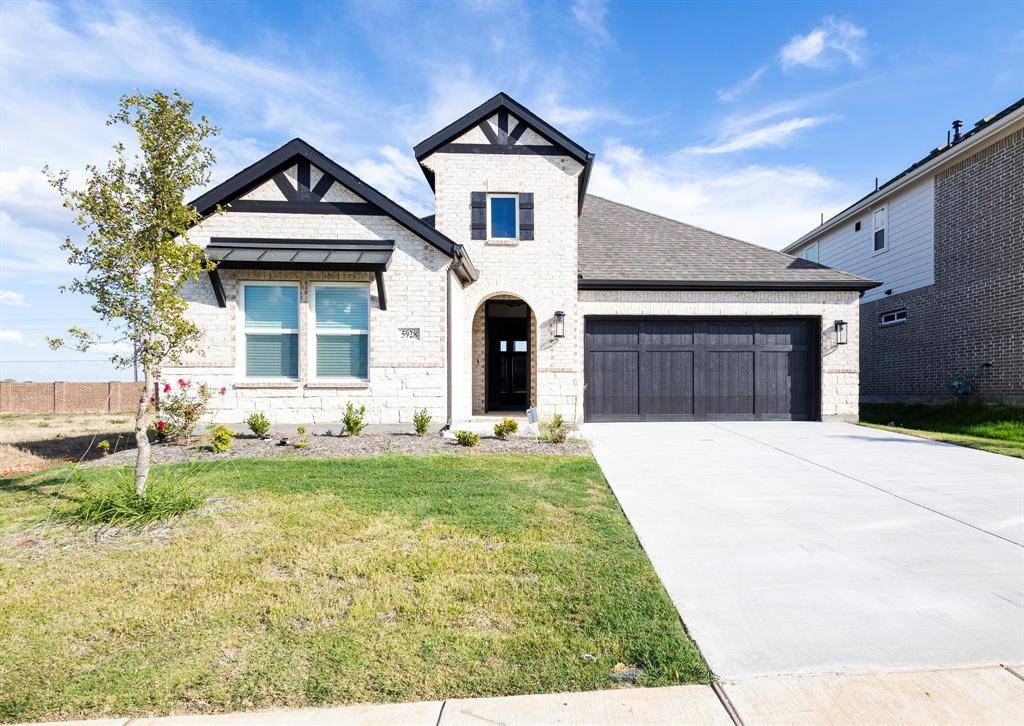 5928 Mustang Creek Lane, Celina, TX 75009