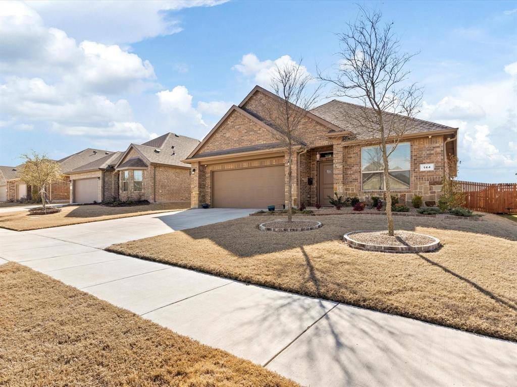 144 Wagon Mound Drive, Waxahachie, TX 75167