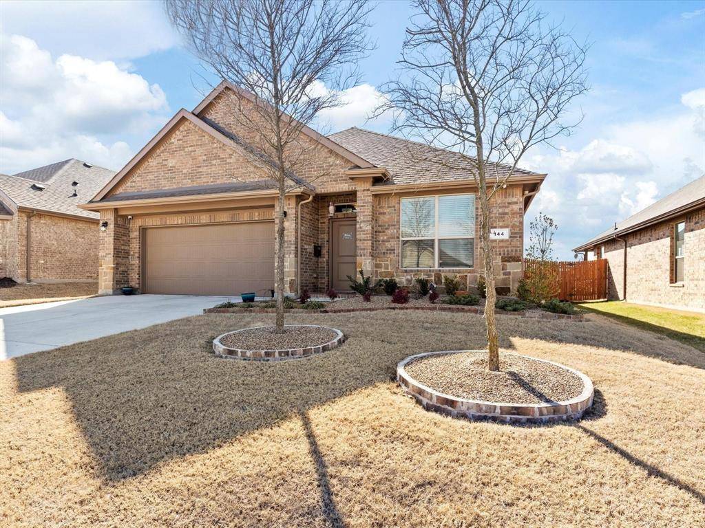 144 Wagon Mound Drive, Waxahachie, TX 75167