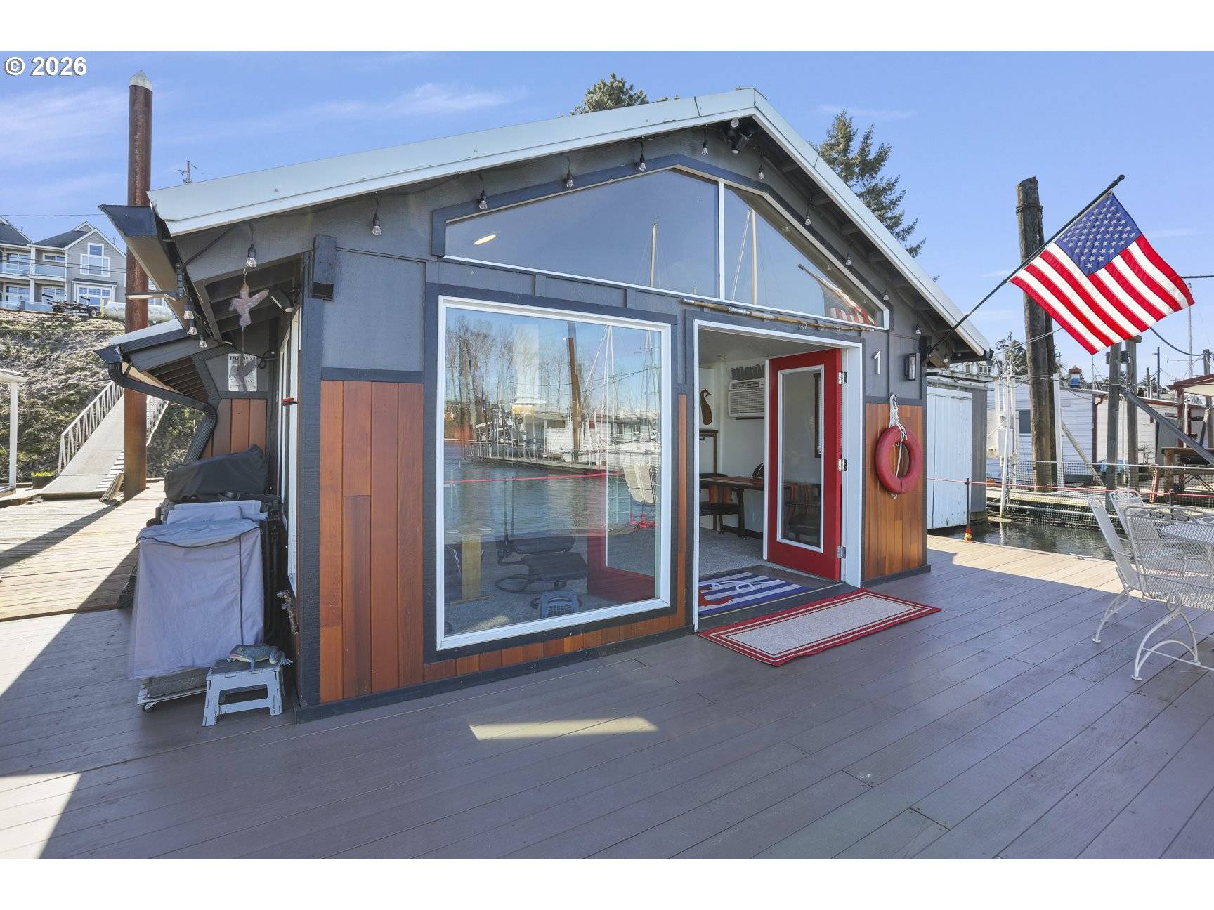 535 NE Bridgeton RD #1, Portland, OR 97217