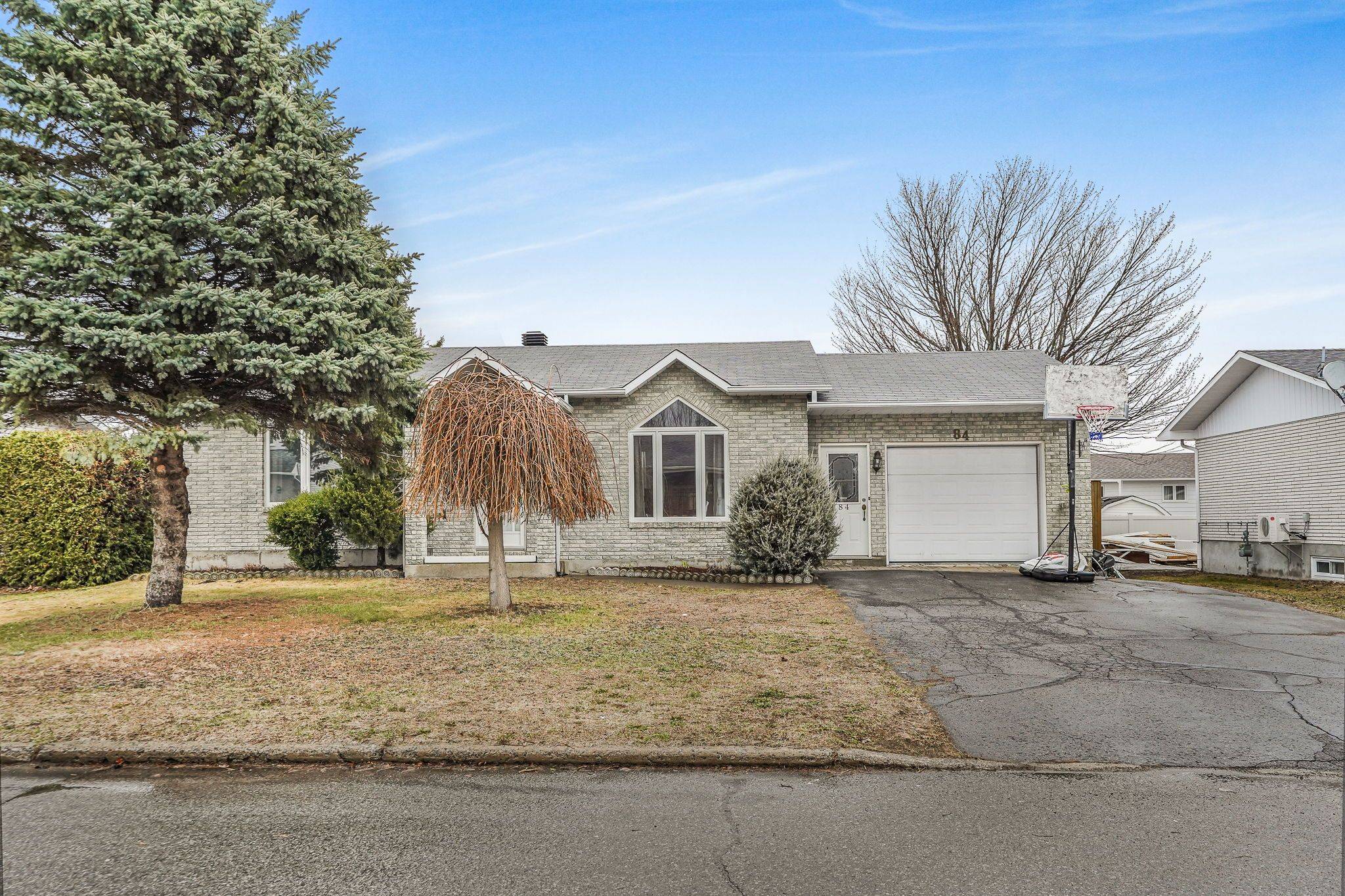 84 Lalande CRES, Alfred And Plantagenet, ON K0B 1A0