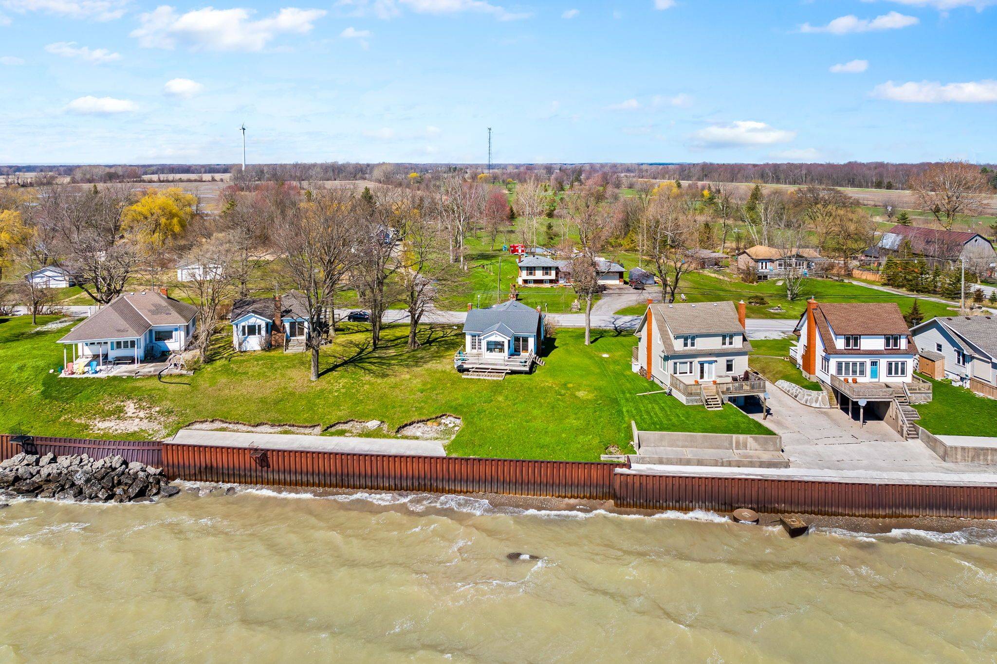 13165 Lakeshore RD, Wainfleet, ON L0S 1V0