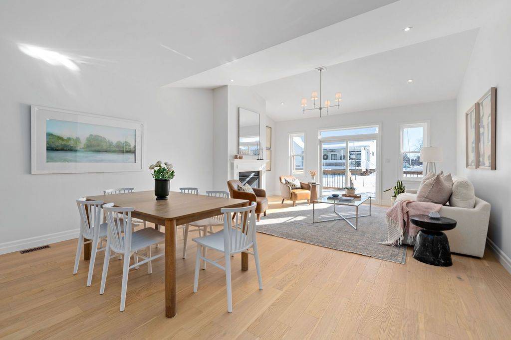 71 Seymour ST W, Centre Hastings, ON K0K 2K0