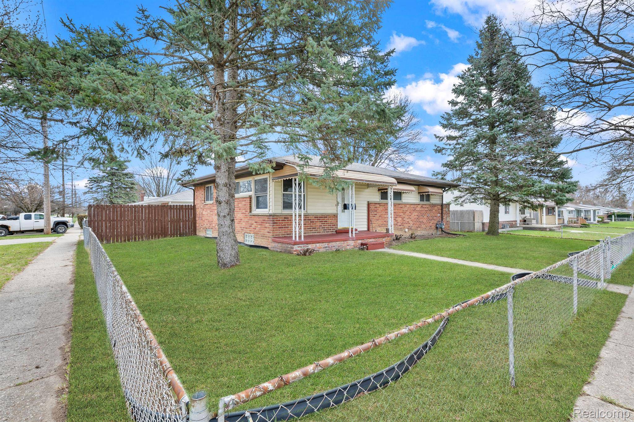 1009 BUICK AVE, Ypsilanti Twp, MI 48198