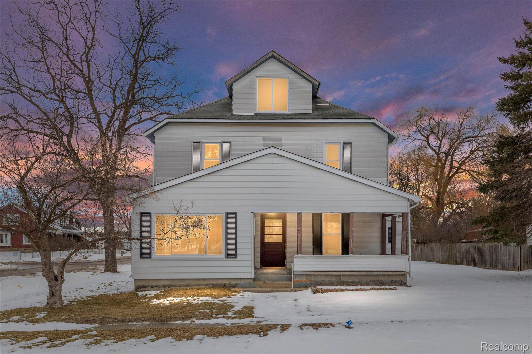 209 W Aldrich ST W, Capac Village, MI 48014