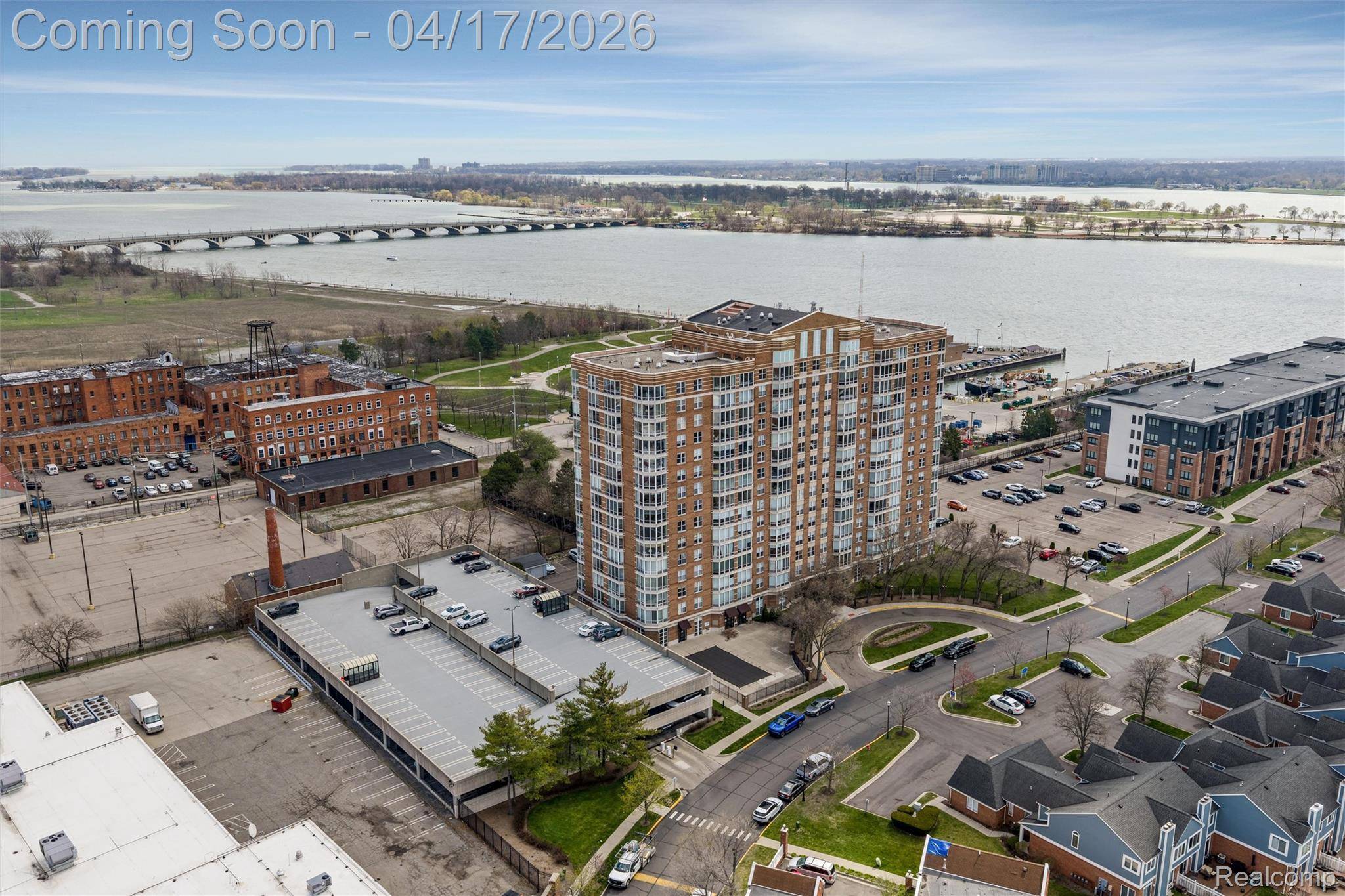 250 E Harbortown DR #1209, Detroit, MI 48207