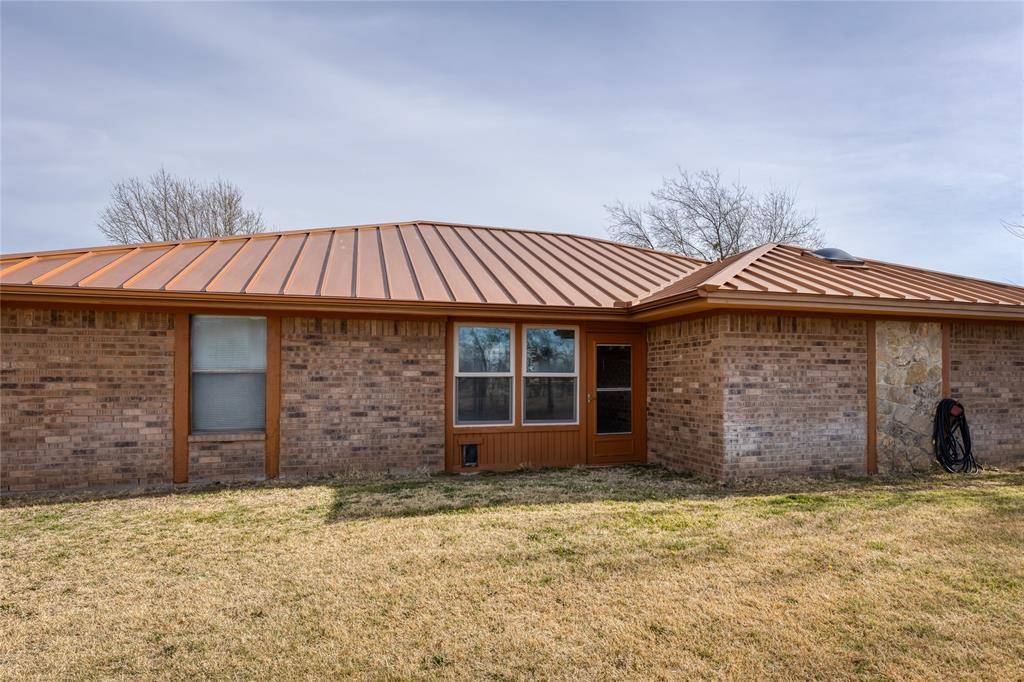 1290 Sweet Springs Road, Weatherford, TX 76088