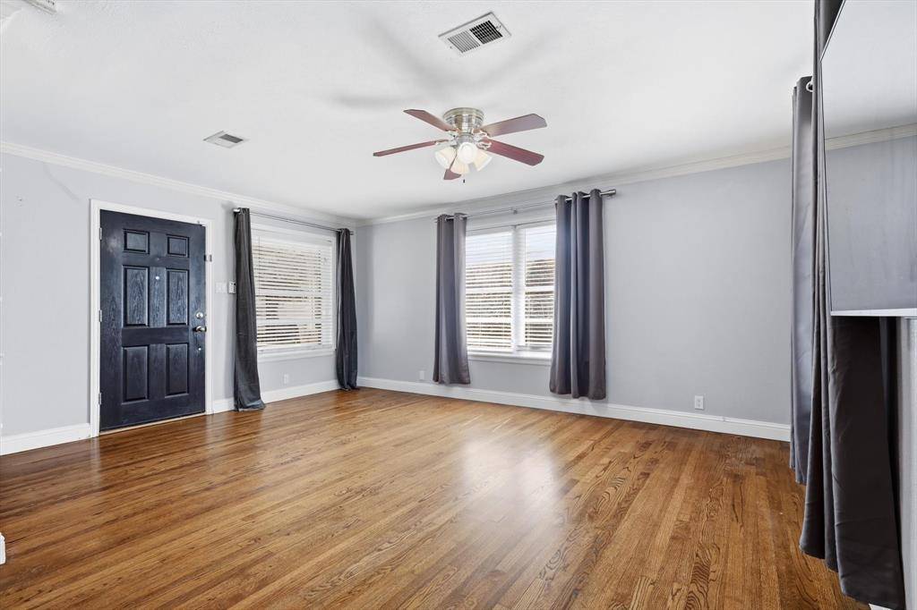 9403 Thornberry Lane, Dallas, TX 75220