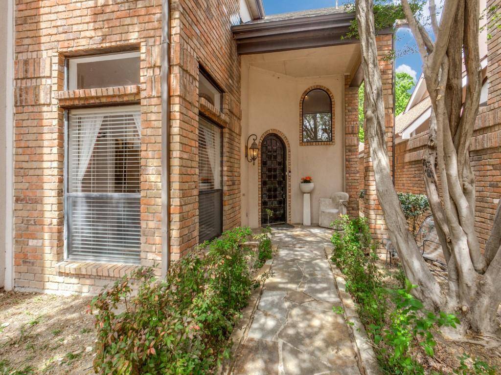 6205 Twin Oaks Circle, Dallas, TX 75240
