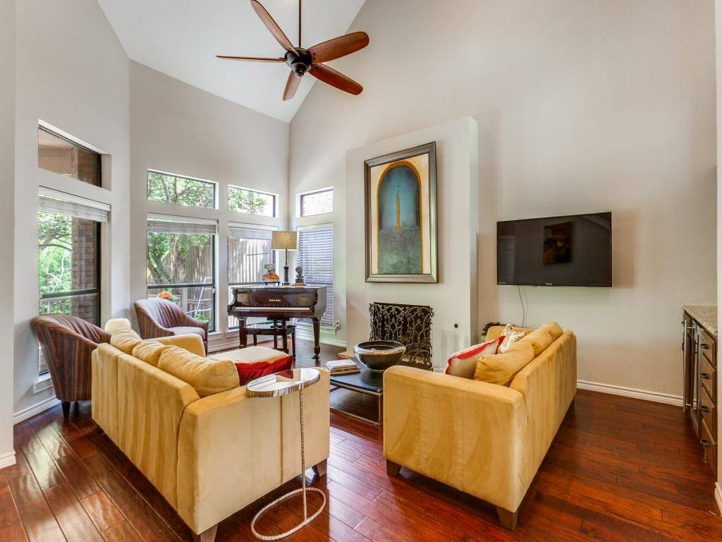 6205 Twin Oaks Circle, Dallas, TX 75240