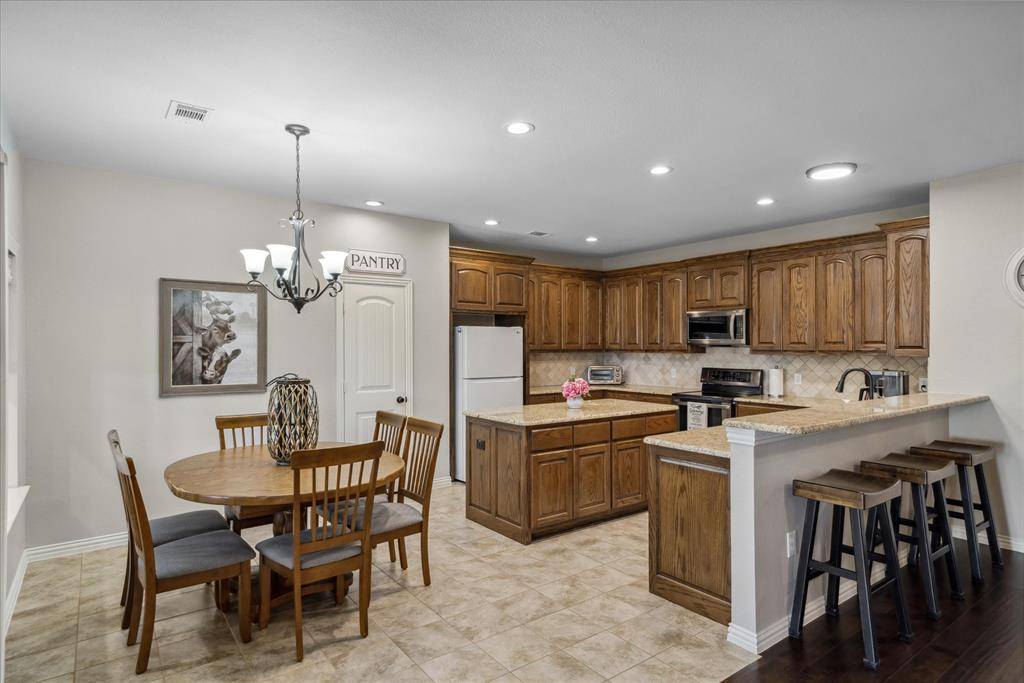 16159 County Road 347, Wills Point, TX 75169