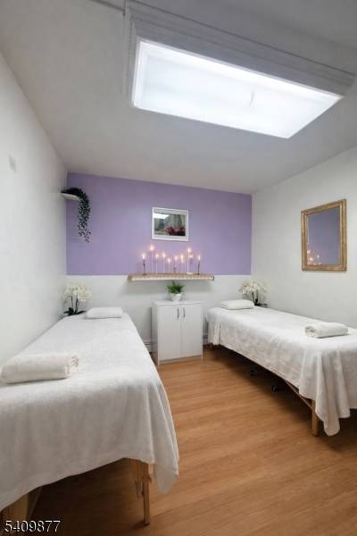 8 Alyea St, Newark City, NJ 07105