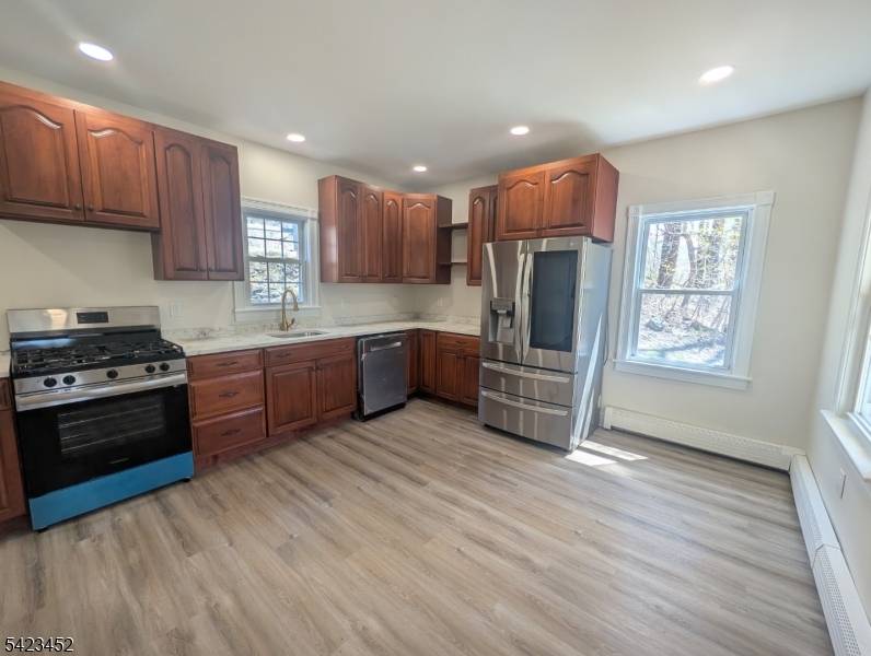 840 S Main St, Phillipsburg Town, NJ 08865