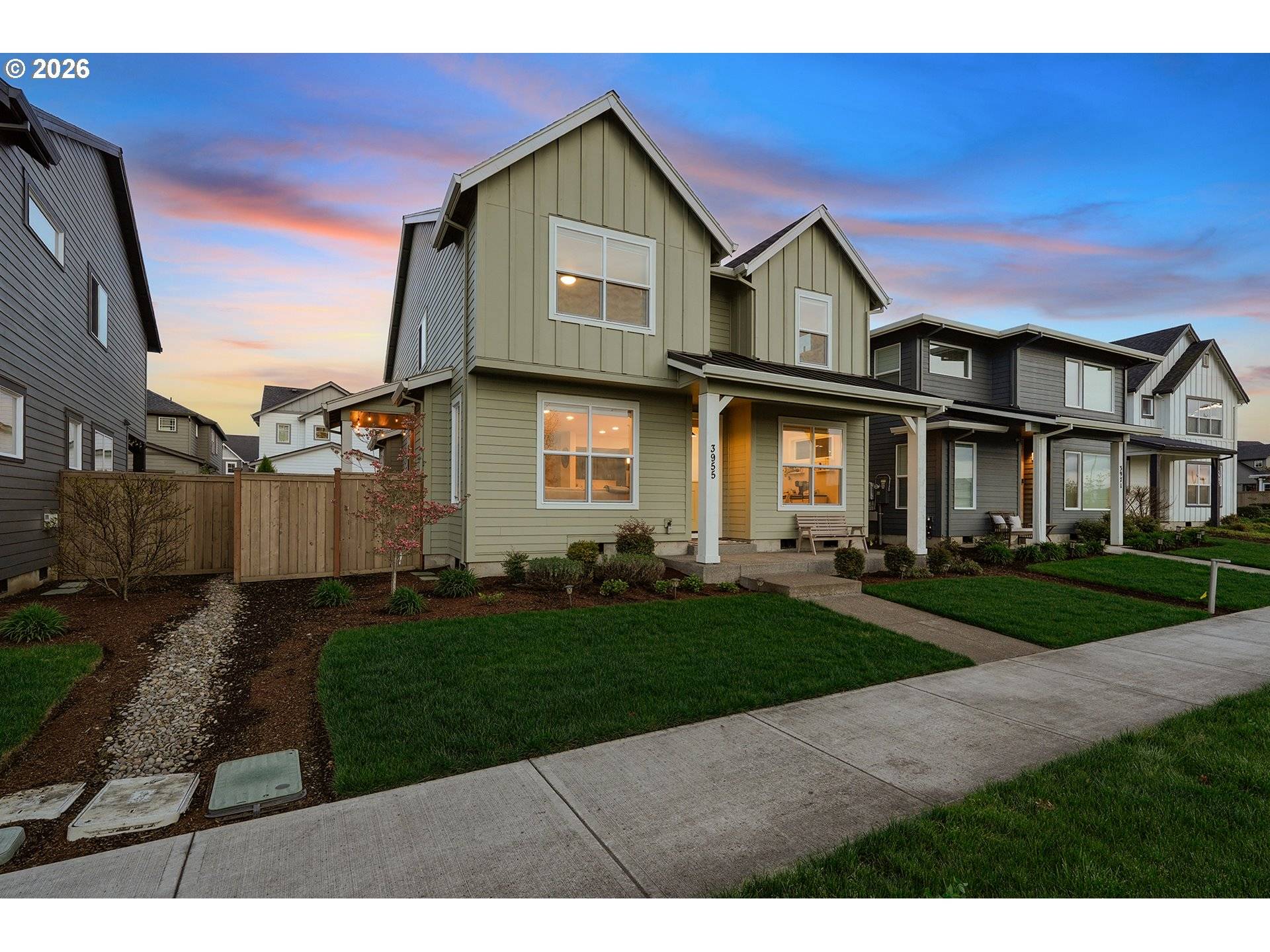 3955 SE LOSTINE LN, Hillsboro, OR 97123